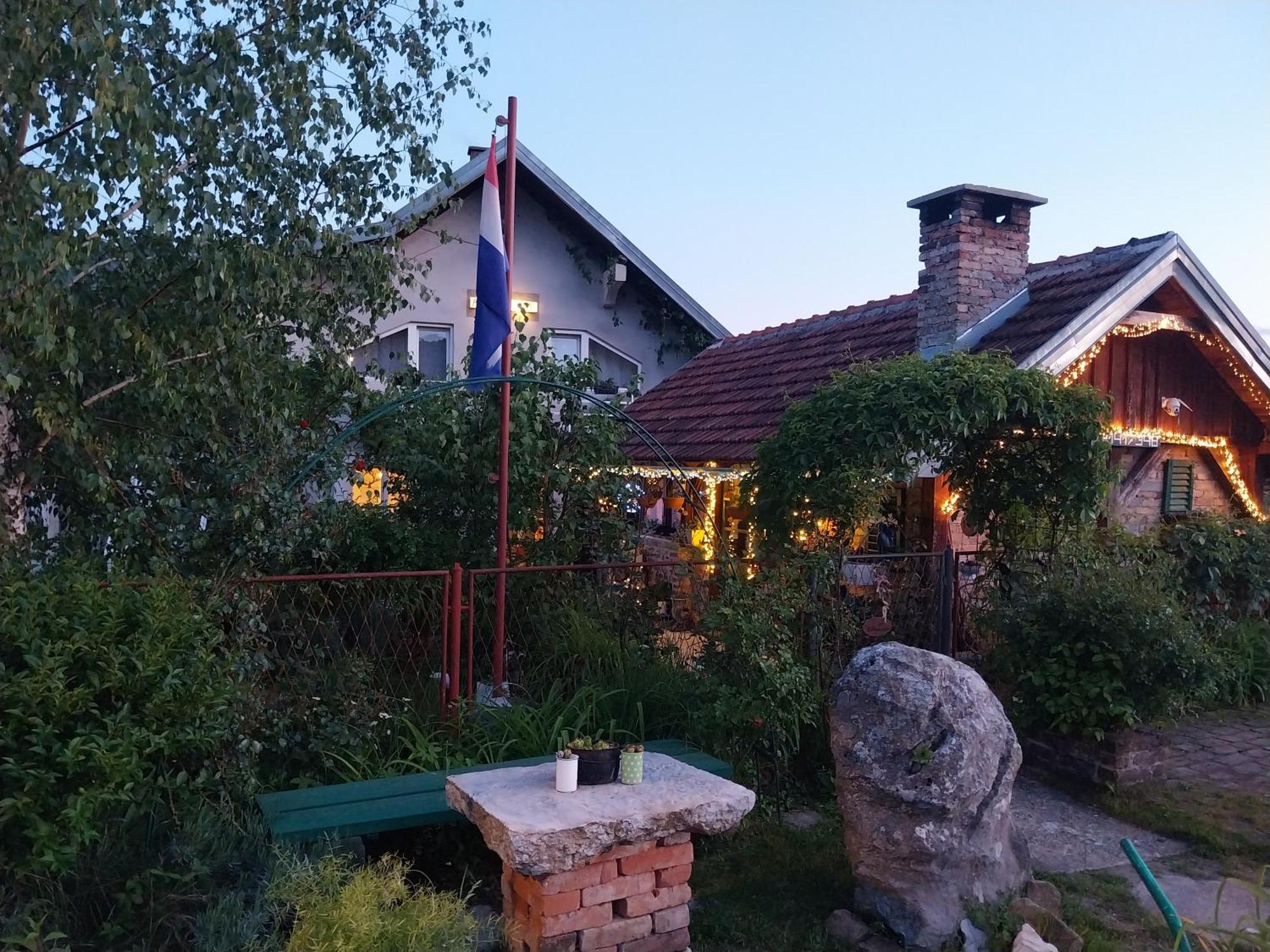 Apartman Ada Gračac Dış mekan fotoğraf
