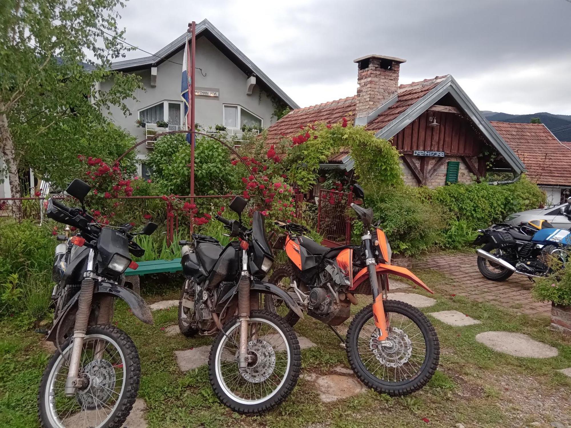 Apartman Ada Gračac Dış mekan fotoğraf