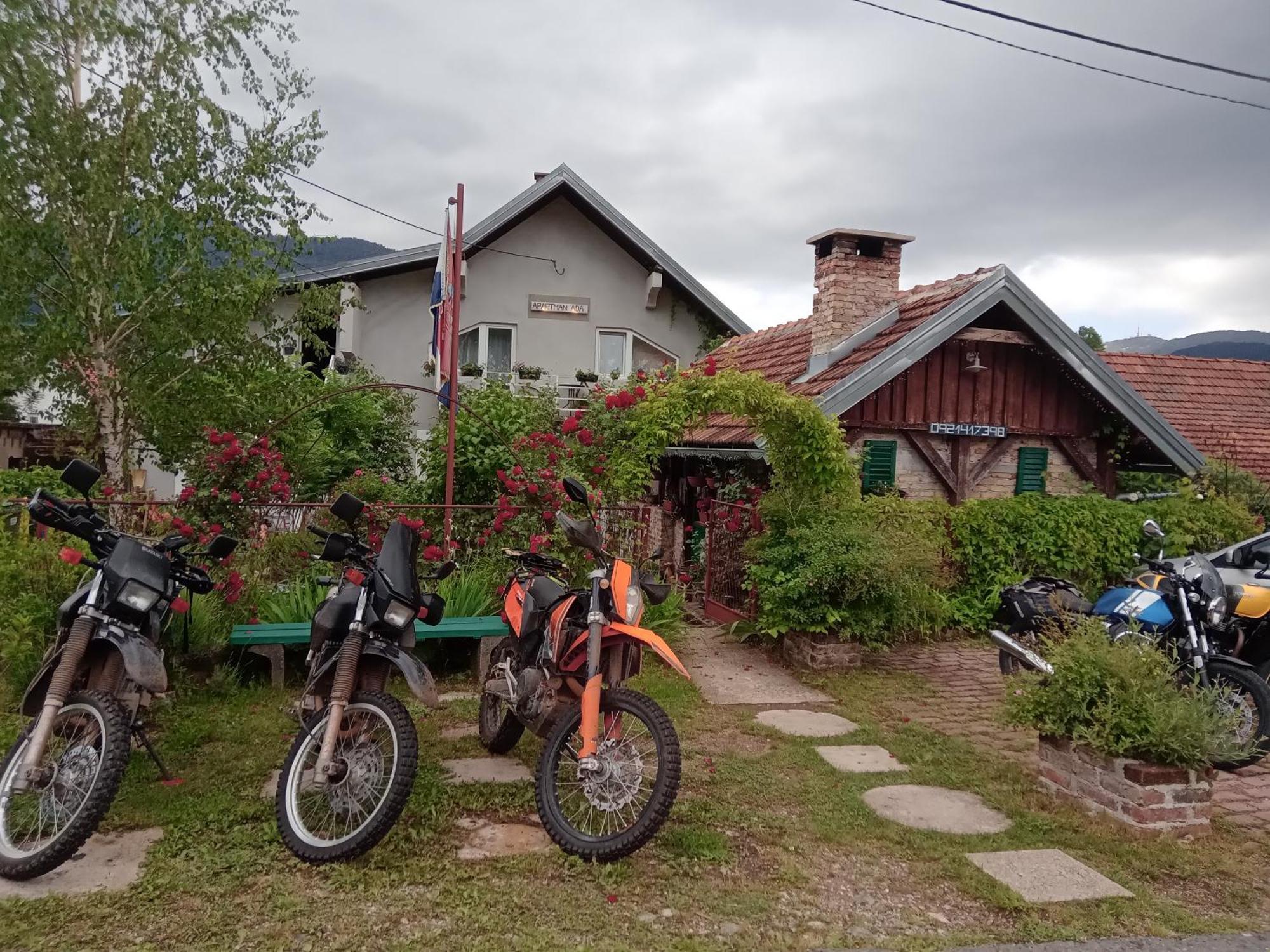 Apartman Ada Gračac Dış mekan fotoğraf